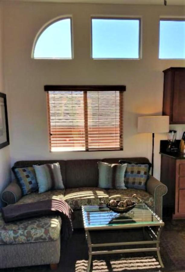 Sedona Pines Resort Exterior foto Wood blinds